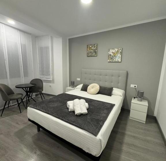 اتاق استاندارد با چشم‌انداز باغ, Hostal El Jardín