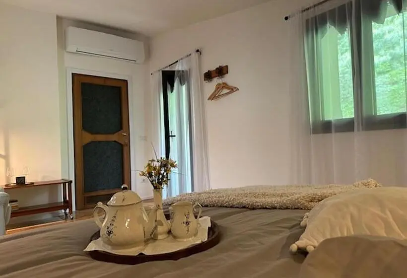 オーシャンビューデラックスルームバルコニー付き, Villa D Alba Guest House