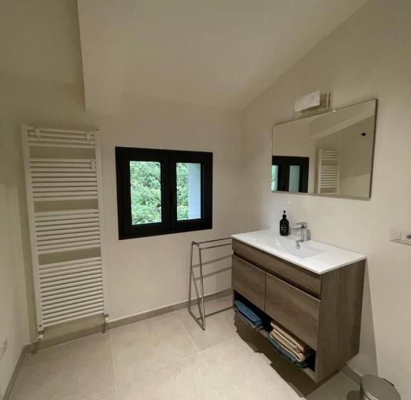 اتاق لوکس با تخت بزرگ, Villa D Alba Guest House