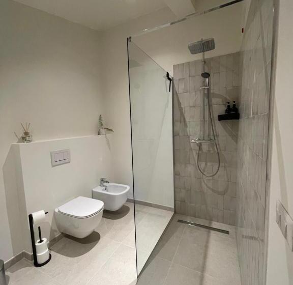 اتاق لوکس با تخت بزرگ, Villa D Alba Guest House