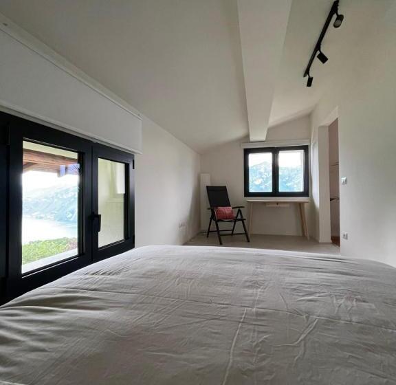 اتاق اجرایی, Villa D Alba Guest House