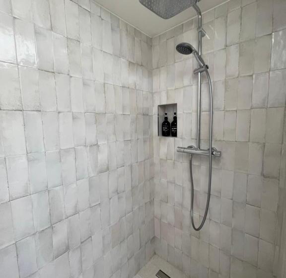 اتاق اجرایی, Villa D Alba Guest House