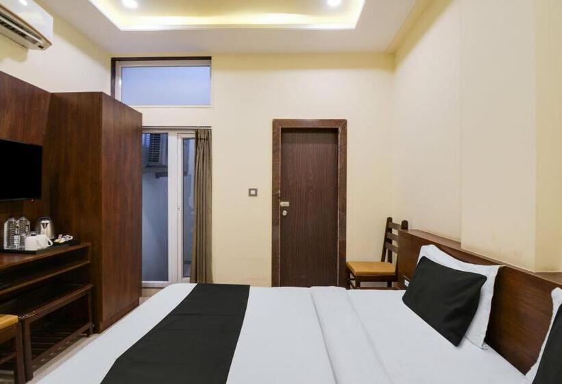 חדר קלאסי לשלושה, Townhouse Maanvadgarh