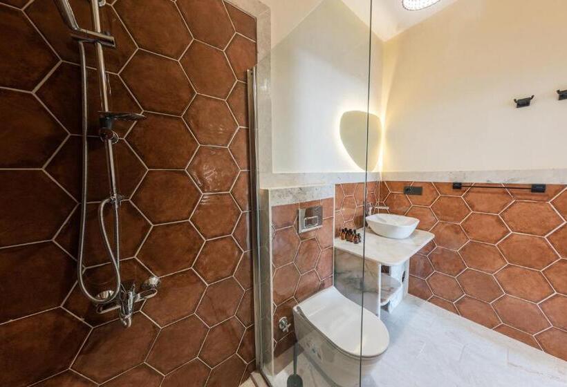 발코니가 있는 스위트, Cappadocia Aishe