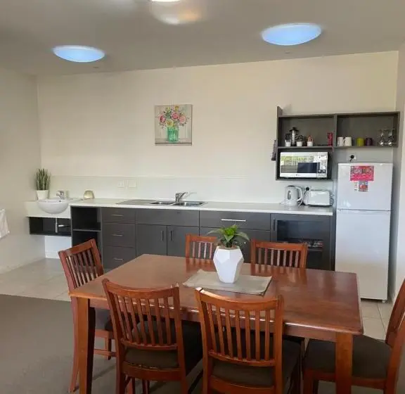 Suite Familiare, Hibernian