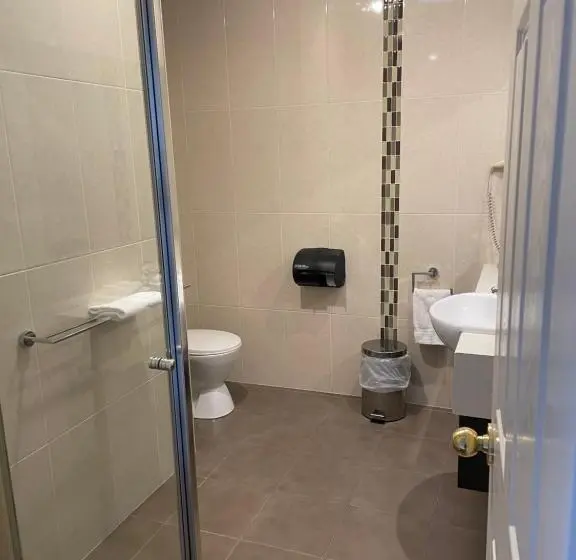 Suite Familiare, Hibernian