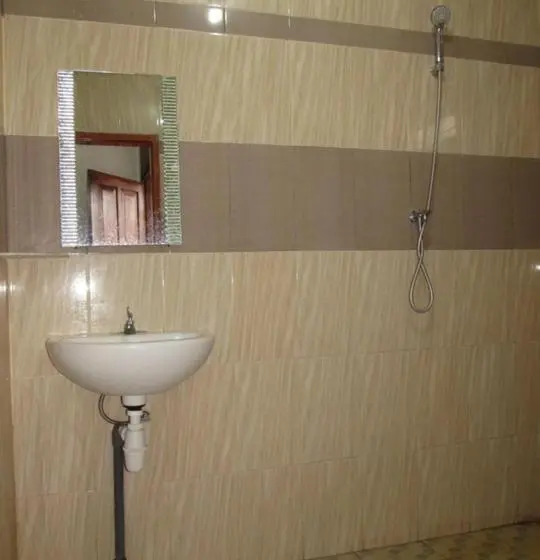 Habitación Economy, Singasari