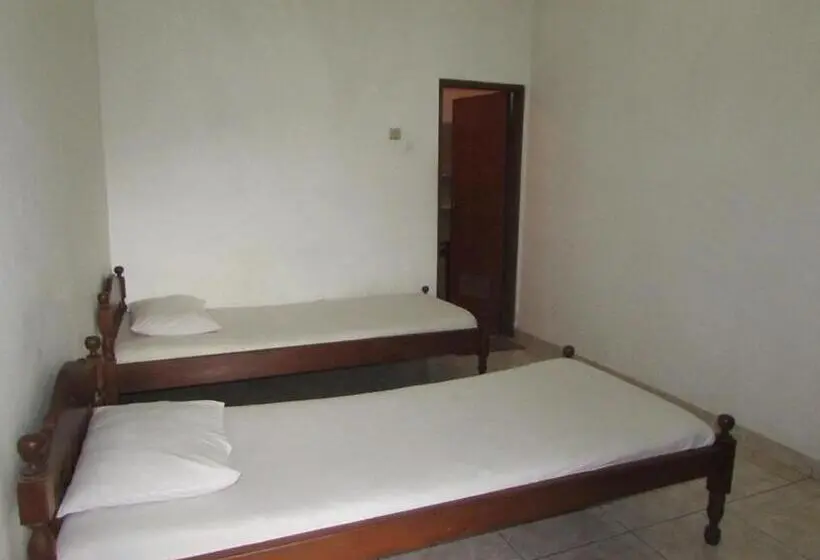 Habitación Basic, Singasari