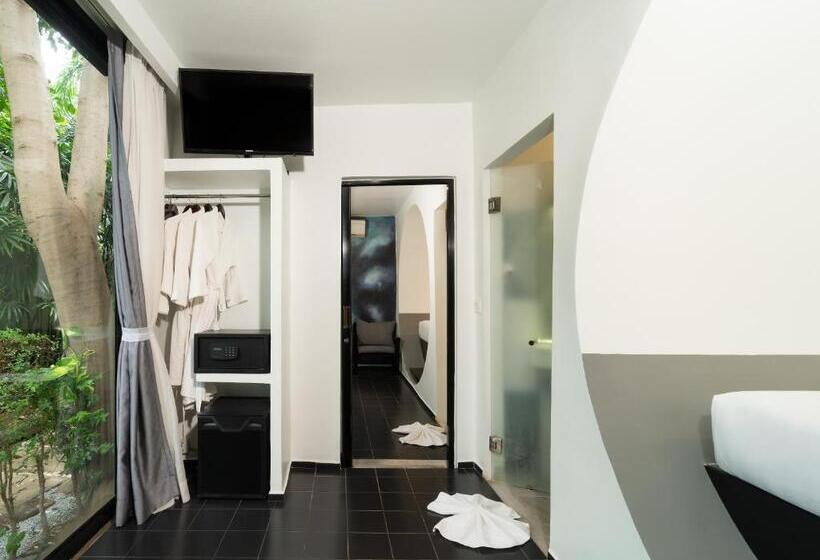 غرفة عائلية, Tunnel Urban Retreat