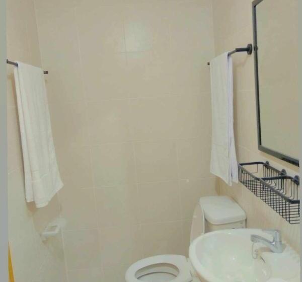 Deluxe Room Mountain View, 1019 Christine And Carina Residence At Marina Spatial Dumaguete Condominium