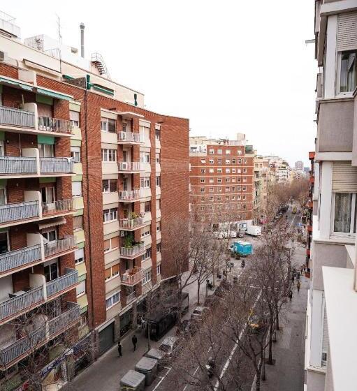 اتاق استاندارد با سرویس بهداشتی مشترک, Habitación En Apartamento Compartido H1