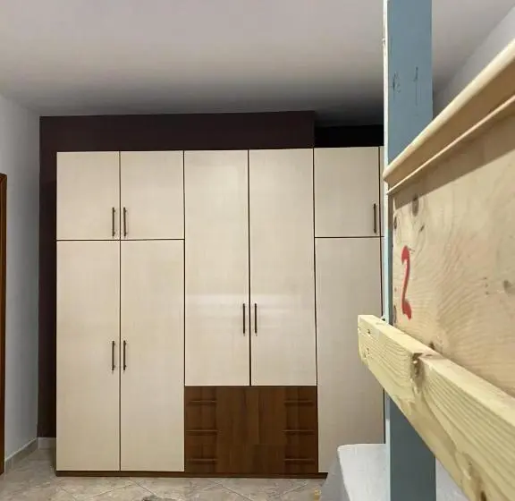 تختخواب در اتاق مشترک, Maison D Artiste