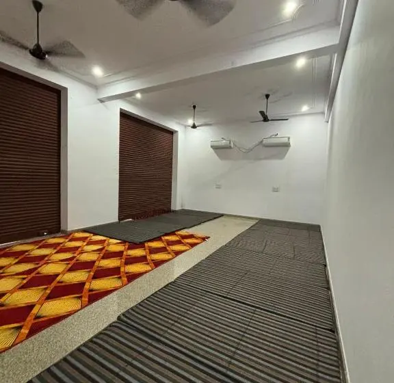 スタンダードシングルルーム, Raghunath Palace