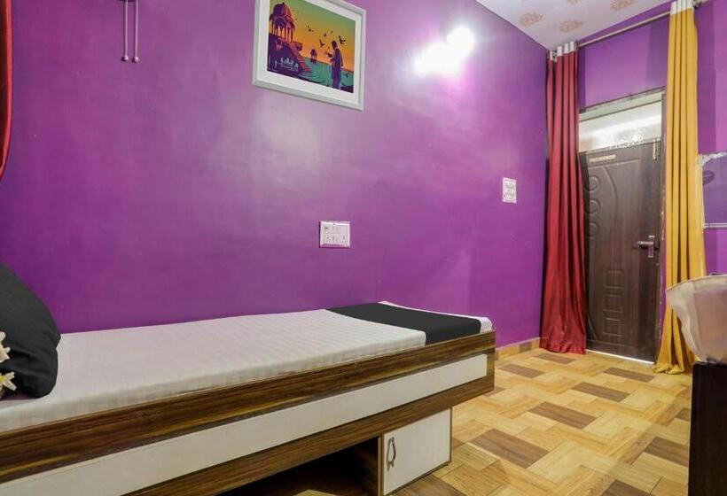 트리플 클래식 룸, Oyo Hotel Sun Shine