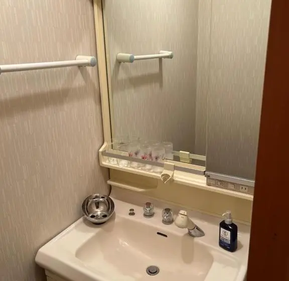 Comfort Kolmen Hengen Huone, 天满宿