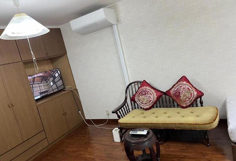 اتاق راحتی سه تخته, 天满宿