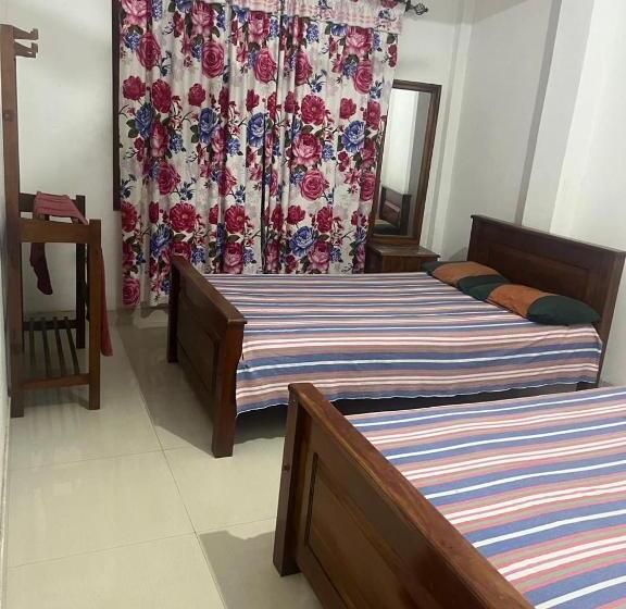 스탠다드 룸, Adrian Hostels