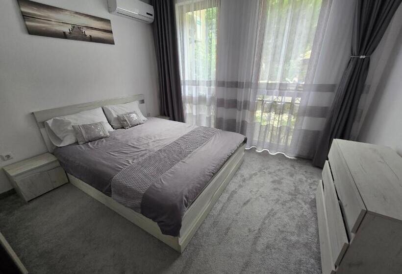 شقة غرفة واحدة مطلة على حمام السباحة, Cascadas Family Resort