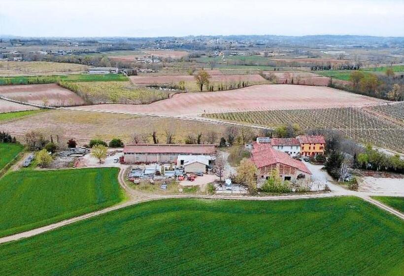 四人高级间, Nuova Scardua Agr Cucina Tipica