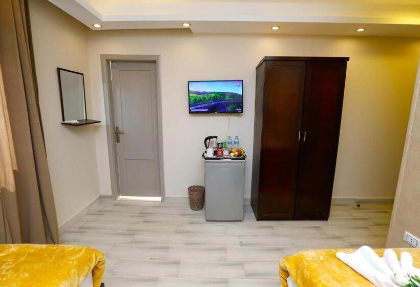 اتاق استاندارد با بالکن, Venus Guest House