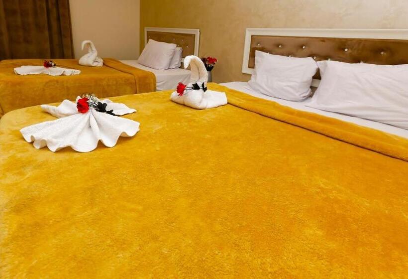 اتاق لوکس سه تخته, Venus Guest House