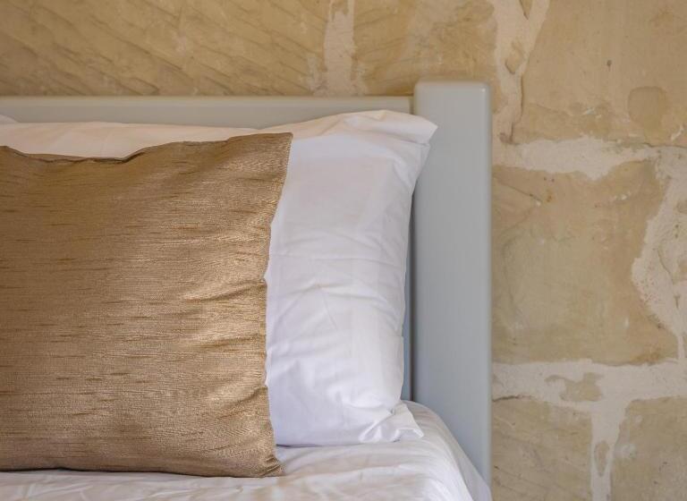 اتاق استاندارد سه نفره, Azure Tranquility 3 At Tan Neputi By Solea