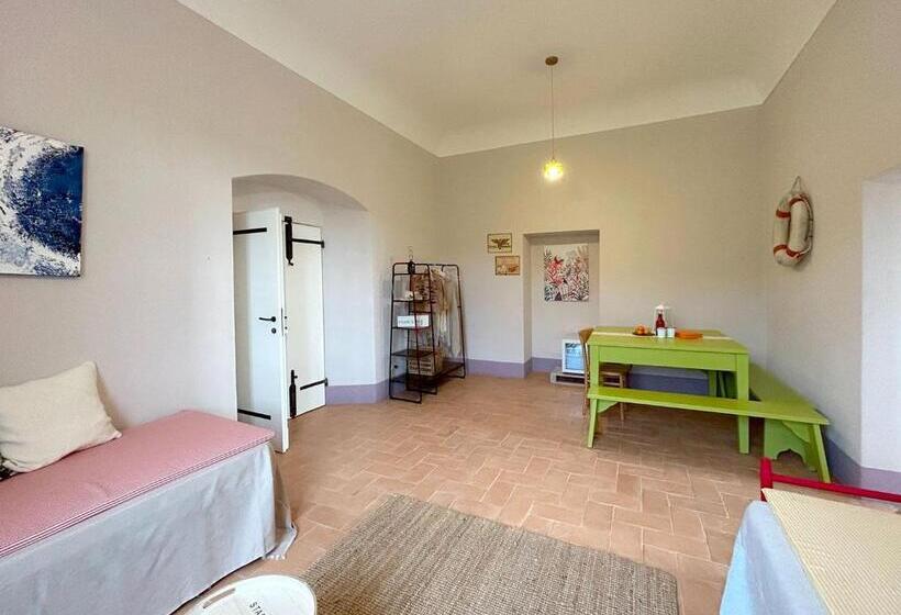 סוויטה נוף לים, Faro Capel Rosso