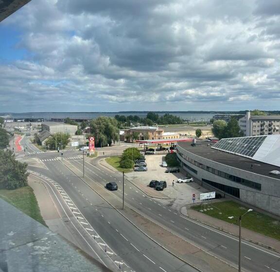 اتاق استاندارد یک نفره با چشم‌انداز دریا, Central Shared Flat   Quiet Private Room