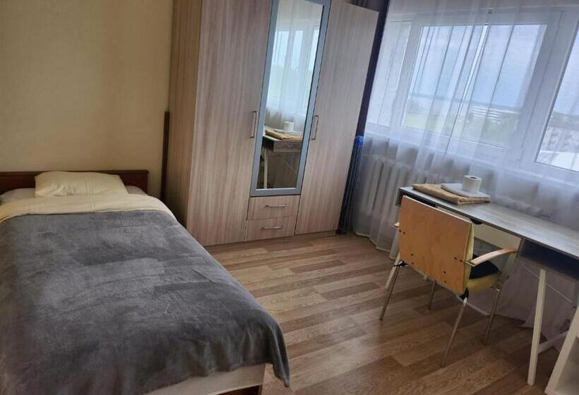 اتاق استاندارد یک نفره با چشمانداز دریا, Central Shared Flat   Quiet Private Room
