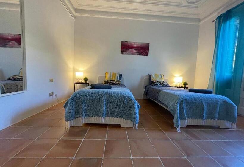 Номер Стандарт Совместная Ванная, Private Rooms By Arco De Triunfo