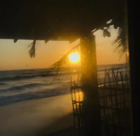 Triple Room Sea View, Silver Sands Beach