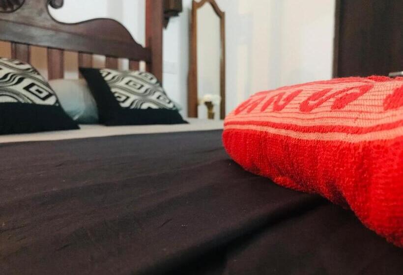 Triple Room Sea View, Silver Sands Beach