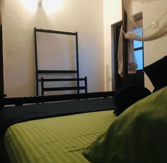 ガーデンビューデラックスルーム, Silver Sands Beach