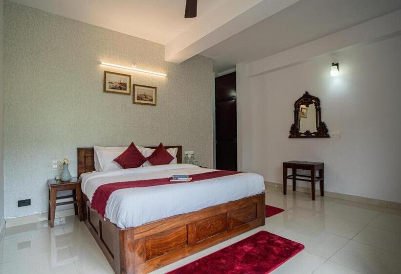 Номер Economy, Captain Resorts