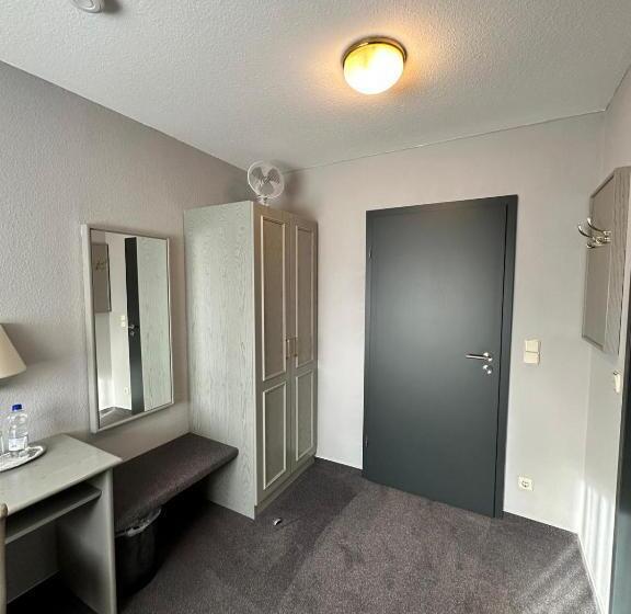 스탠다드 싱글 룸, M&m Park