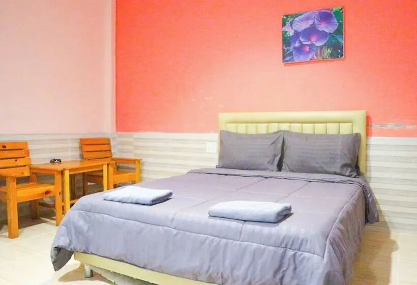 デラックスルーム, The Moon Resort Phetchaburi