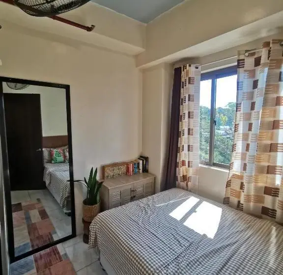 2 Bedroom Family Apartment with Views, Nicole S Homestay
