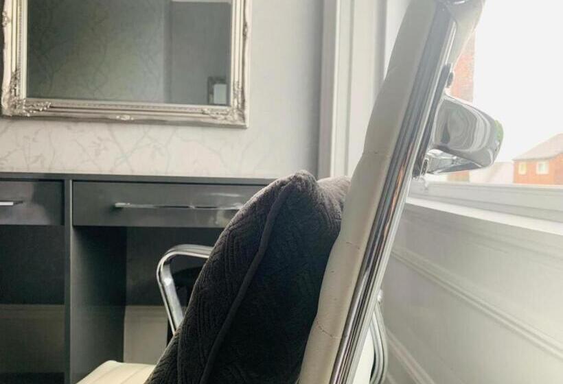 اتاق لوکس, Fulwood Guest House