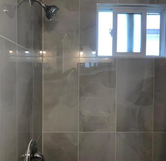 スタンダードルーム, Bavarian Orchard Motel