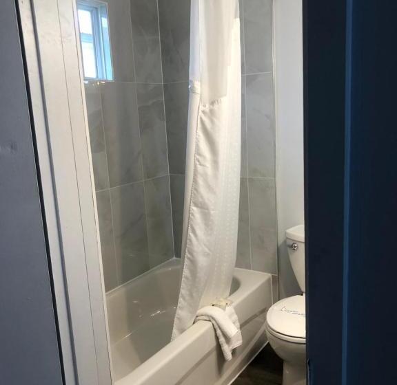 スタンダードルーム, Bavarian Orchard Motel