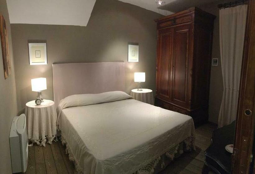 Номер Стандарт с Балконом, B&b Santapau Charme Living