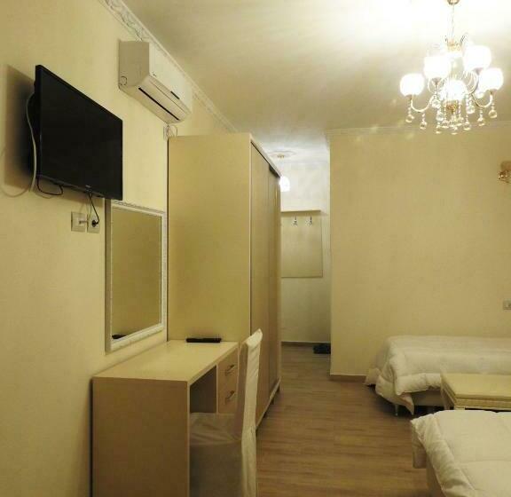 اتاق خانوادگی, 3 Vellezerit