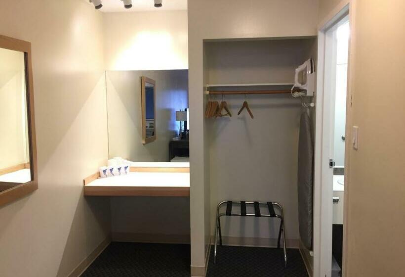 חדר סטנדרט, Bear Country Inn