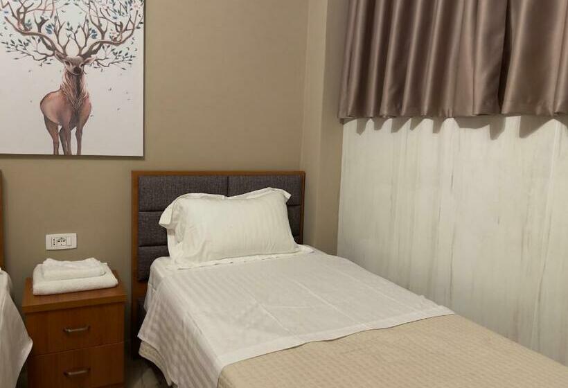 标准单人间, Bobi