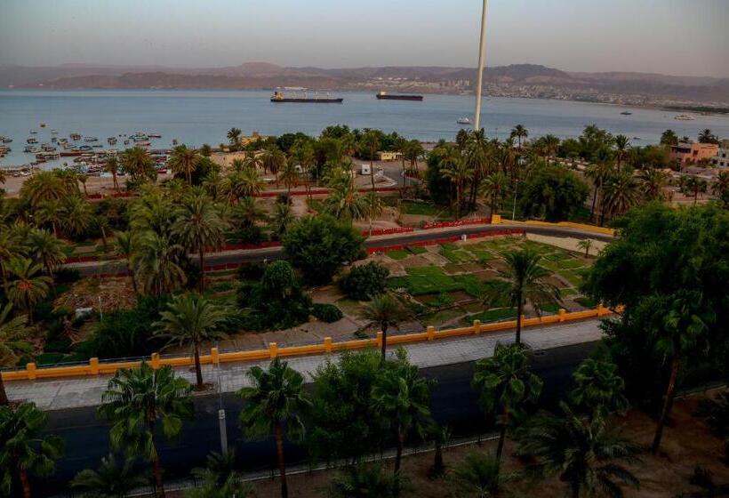 اتاق استاندارد یک نفره با چشم‌انداز دریا, City Tower