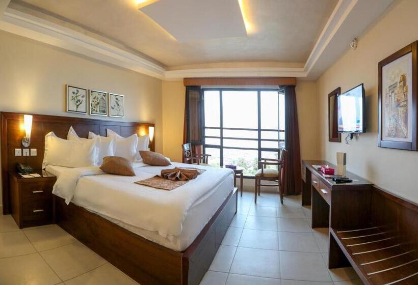 اتاق استاندارد با چشم‌انداز دریا, City Tower