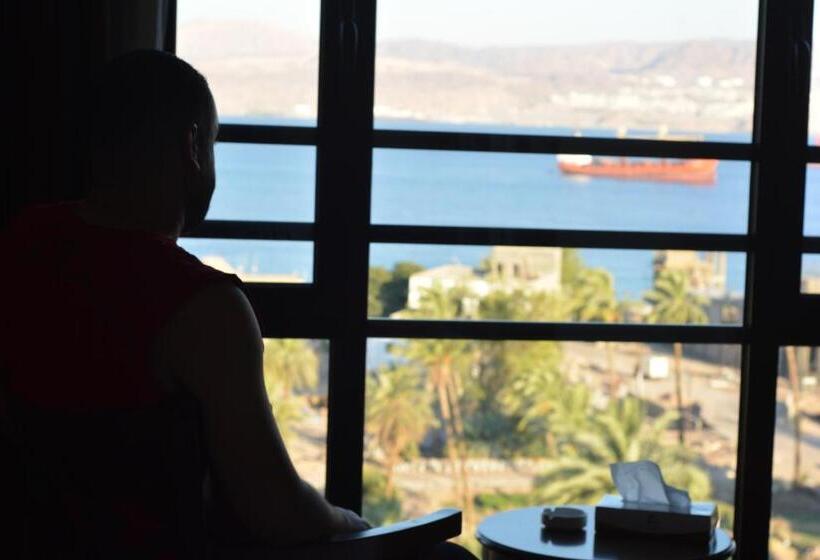 Triple Room Sea View, City Tower