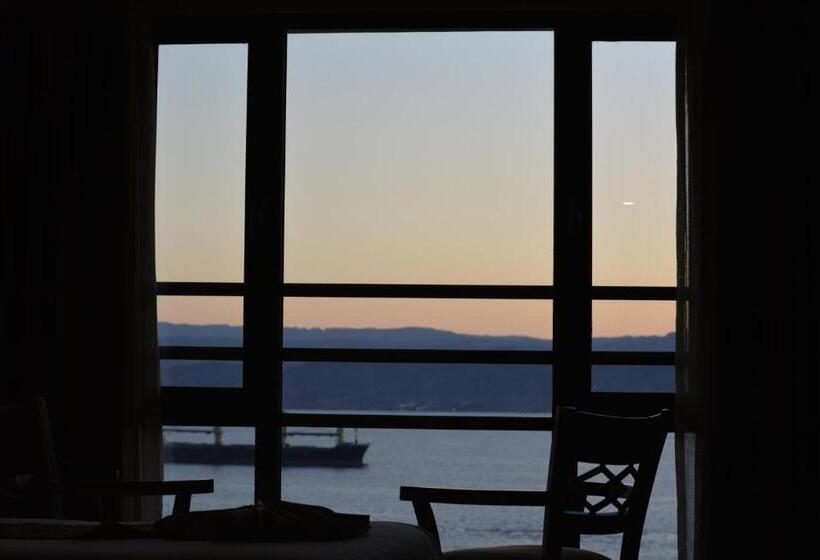 Triple Room Sea View, City Tower