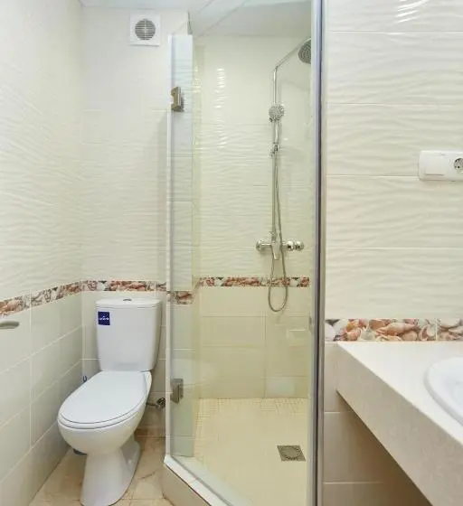 اتاق سوپریور سه تخته, Grand