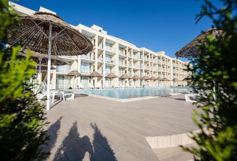 اتاق لوکس چهار تخته, Grand